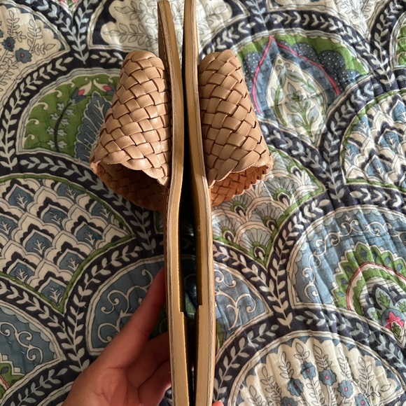 NWOT Matisse sandals - Picture 2 of 3
